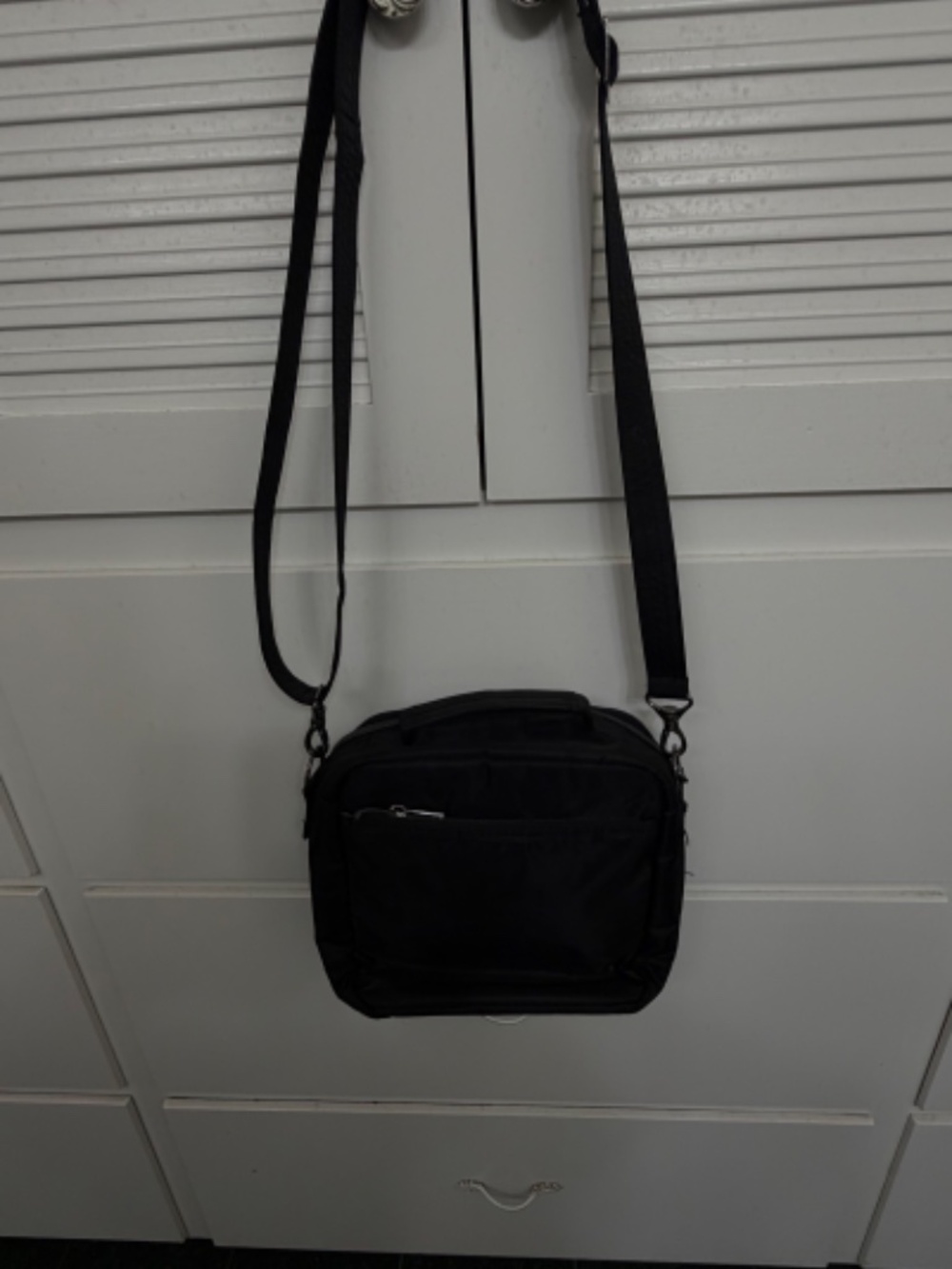 Lug Ranger Crossbody - Picture 2 of 13